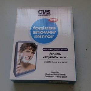 Fogless shower mirrors with carry pouch